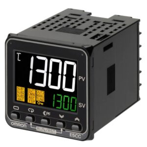 Controlador de temperatura E5CC-QX3D5M-000